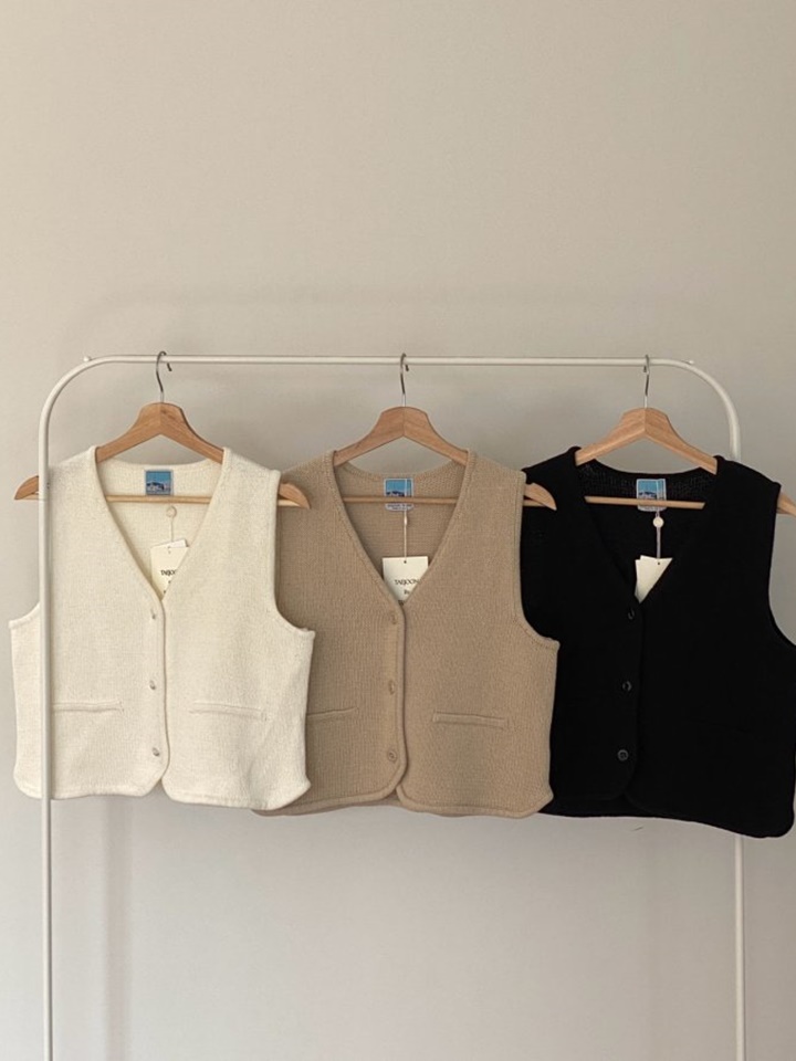 Button Knit Vest
