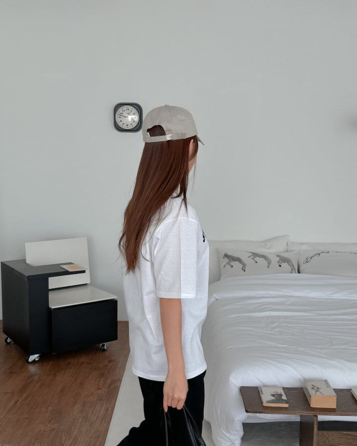 Another Plan - Korean Women Fashion - #vintagekidsstyle - Standard Tee - 4