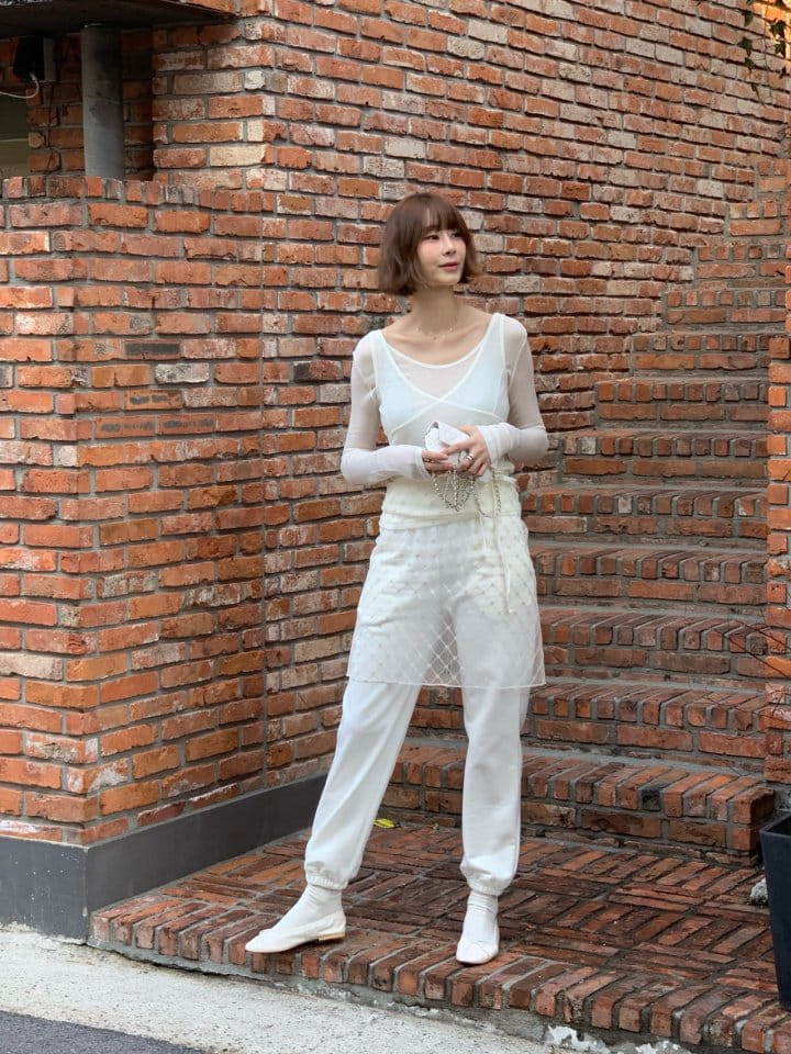 Arc - Korean Women Fashion - #momslook - Bebe Jogger Pants - 6