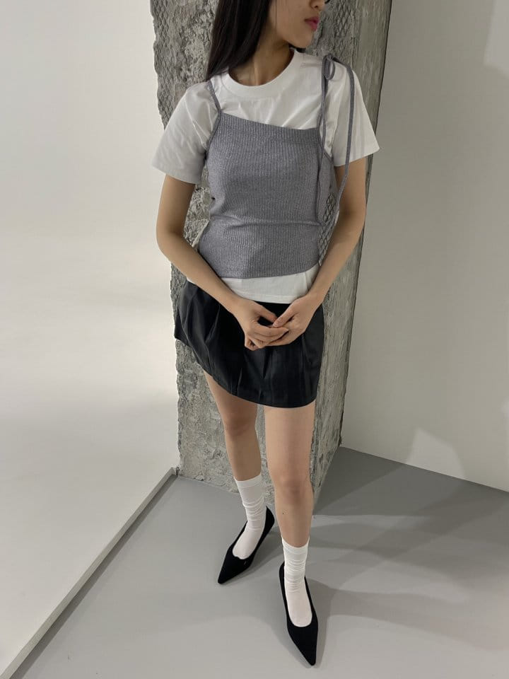Attention-plz-Korean Women Fashion - #restrostyle - Crystal Unbalance Sleeveless Tee - 2