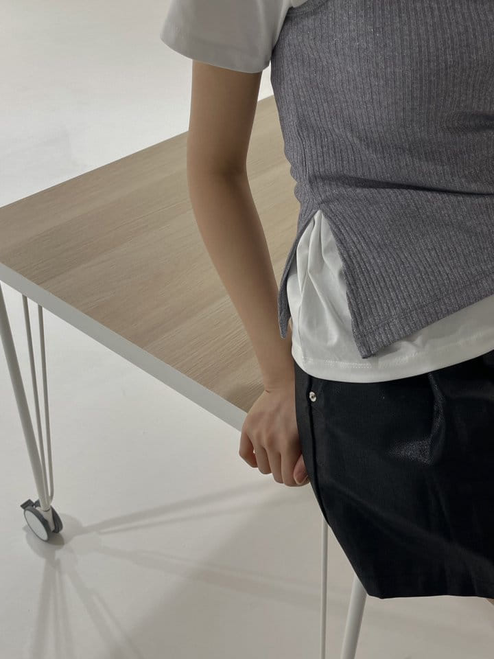 Attention-plz-Korean Women Fashion - #thatsdarling - Crystal Unbalance Sleeveless Tee - 5
