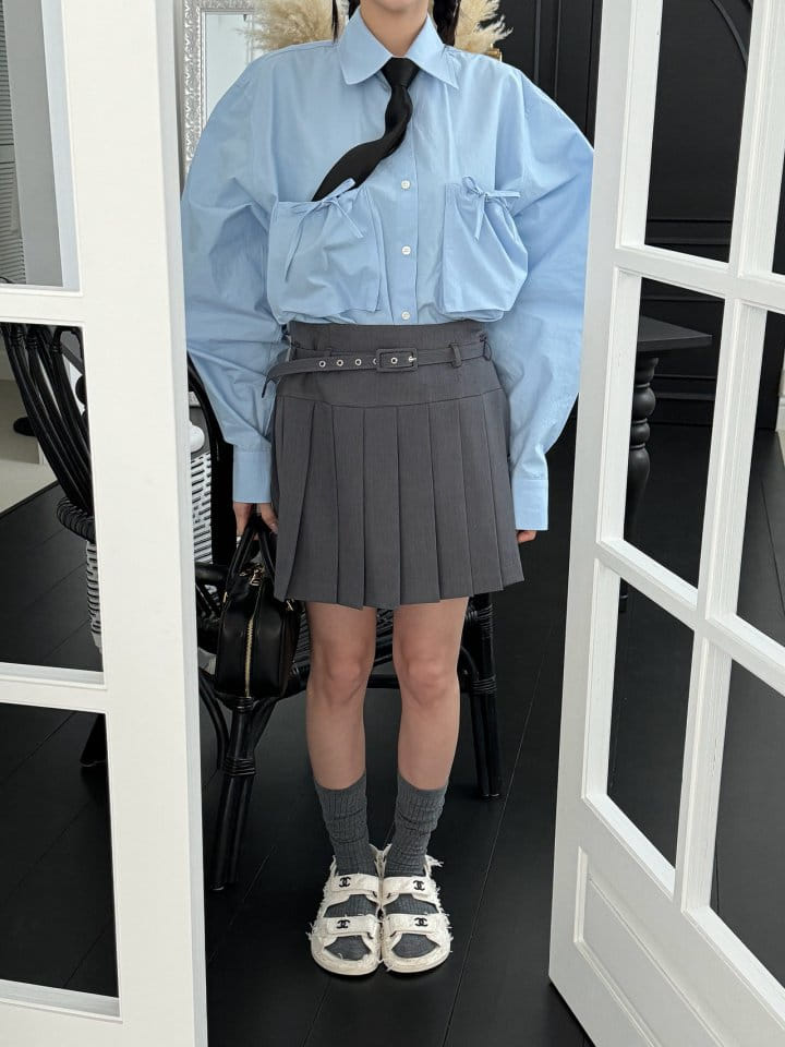 Auver_Fit - Korean Women Fashion - #momslook - Belt Wrinkle Mini Skirt - 2