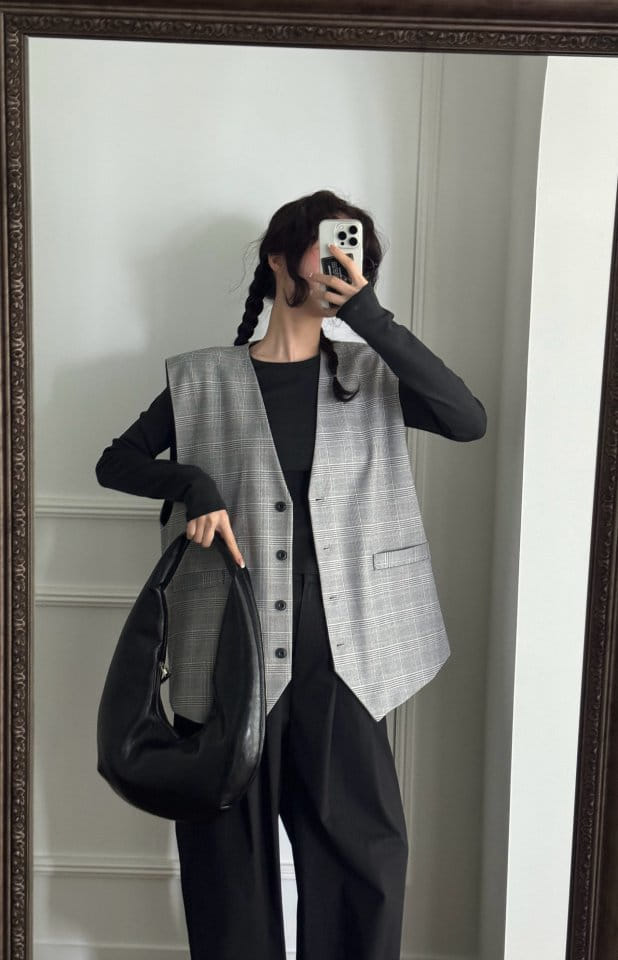 Auver_Fit - Korean Women Fashion - #momslook - Check Big Vest - 4
