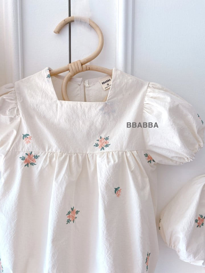 Bbabba - Korean Children Fashion - #kidzfashiontrend - Mom Lyella Embroidery One-Piece - 5