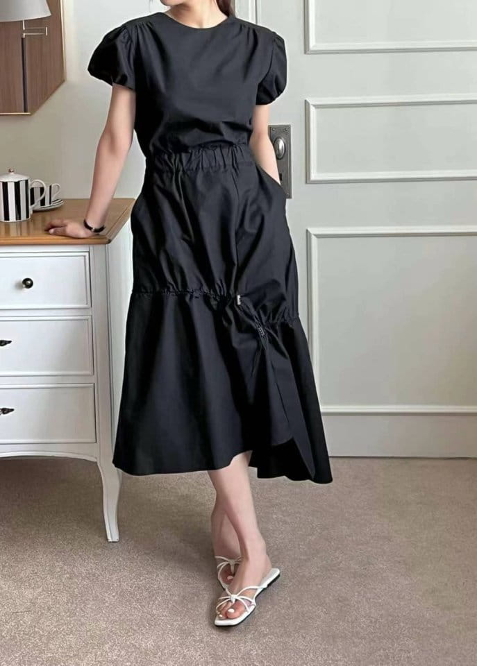 Binus - Korean Women Fashion - #thatsdarling - Back Slit One-Piece