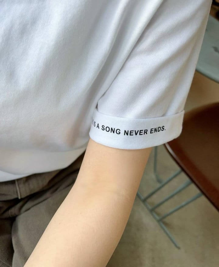 Binus - Korean Women Fashion - #thelittlethings - Love Tee - 3