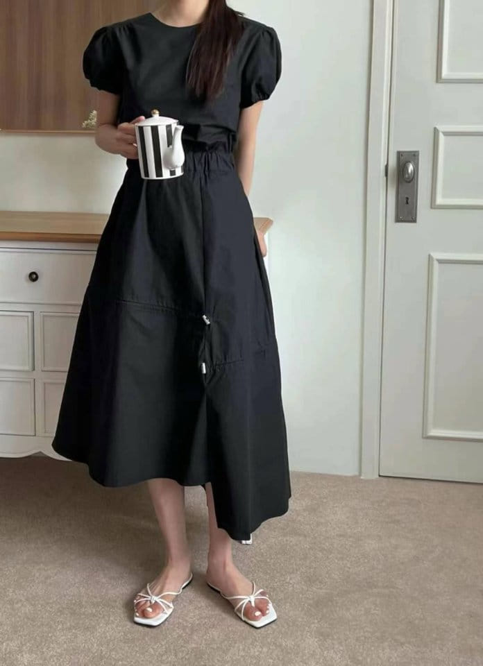 Binus - Korean Women Fashion - #thelittlethings - Back Slit One-Piece - 2