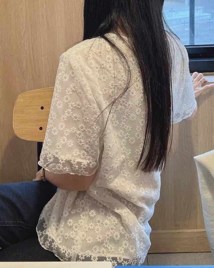 Binus - Korean Women Fashion - #vintagekidsstyle - Daisy Lace Top  - 9
