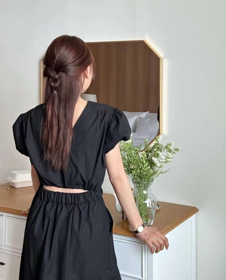 Binus - Korean Women Fashion - #womensfashion - Back Slit One-Piece - 10