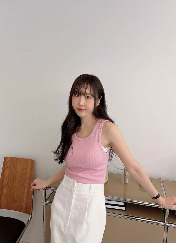 Binus - Korean Women Fashion - #womensfashion - Mango Sleeveless Tee - 6