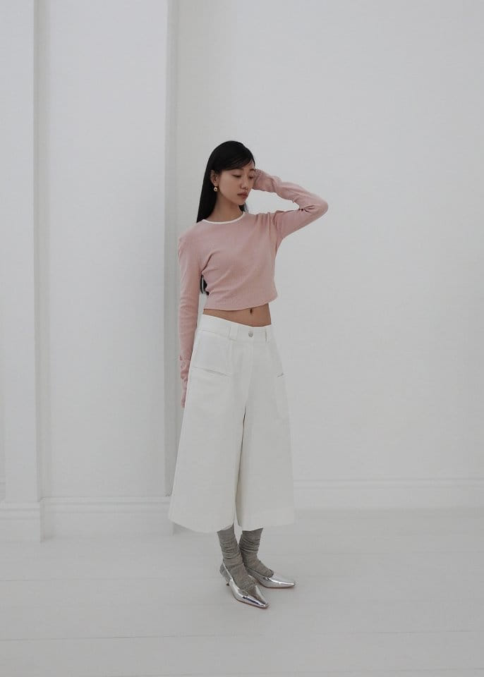 Black Fuchsia - Korean Women Fashion - #momslook - Eyelet Piping Tee - 10