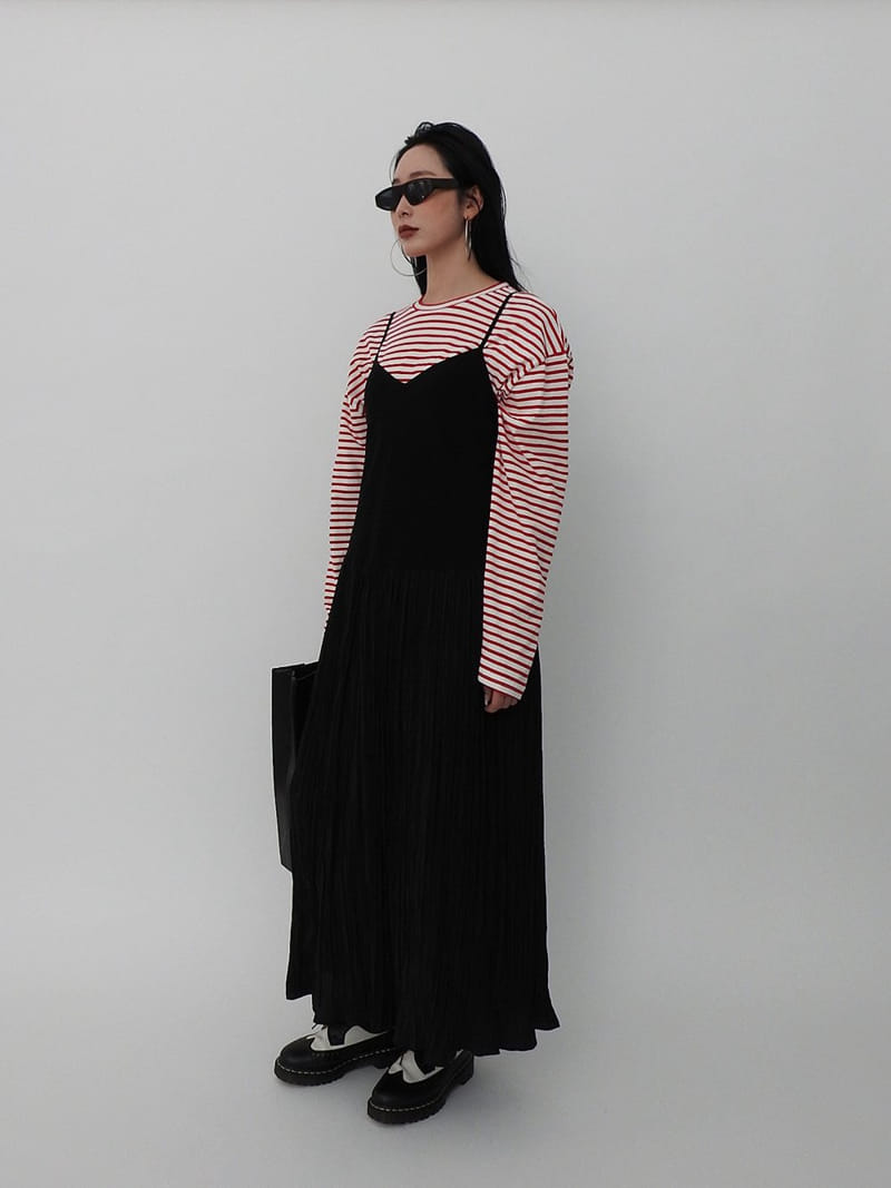 Black Fuchsia - Korean Women Fashion - #womensfashion - Layered Wrinkle One-Piece - 5