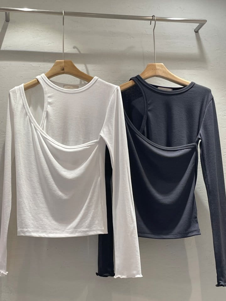 Brick - Korean Women Fashion - #momslook - Joy Slit Tee - 2
