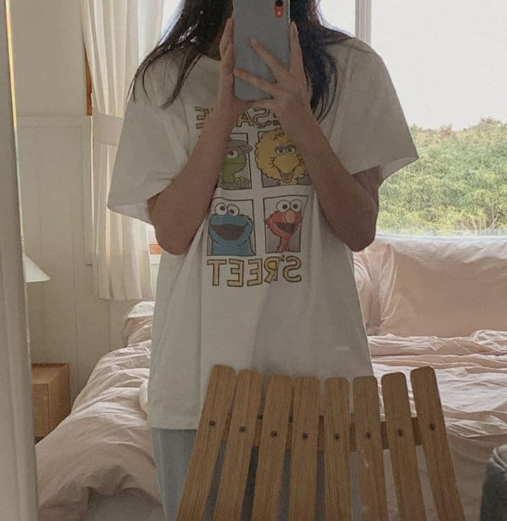 Buttering - Korean Women Fashion - #momslook - Frame Tee - 2