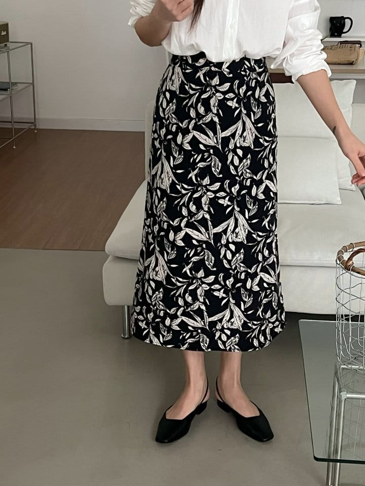 Bytheshew - Korean Women Fashion - #momslook - Mermaid Fit Skirt - 7
