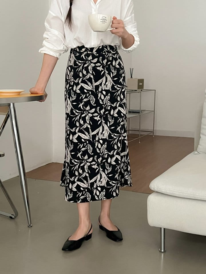 Bytheshew - Korean Women Fashion - #womensfashion - Mermaid Fit Skirt - 6