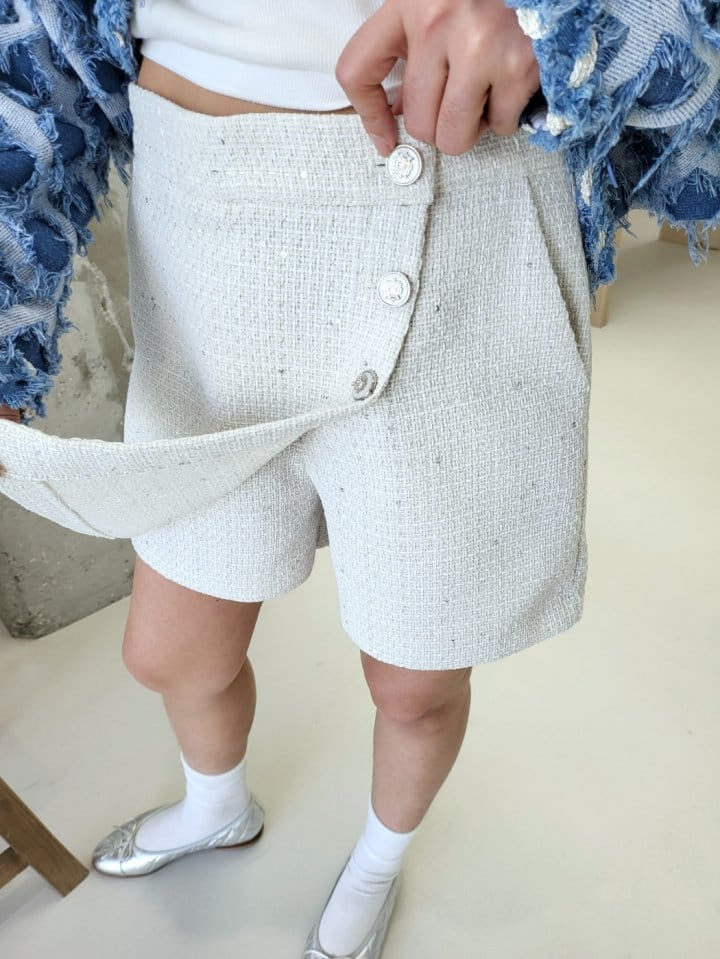 Corner0123 - Korean Women Fashion - #momslook - Skirt Shorts - 2