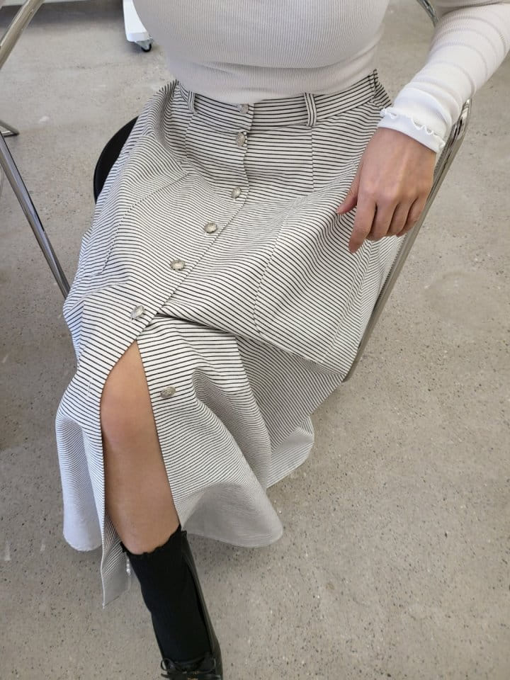Corner0123 - Korean Women Fashion - #romanticstyle - ST Open Skirt - 8