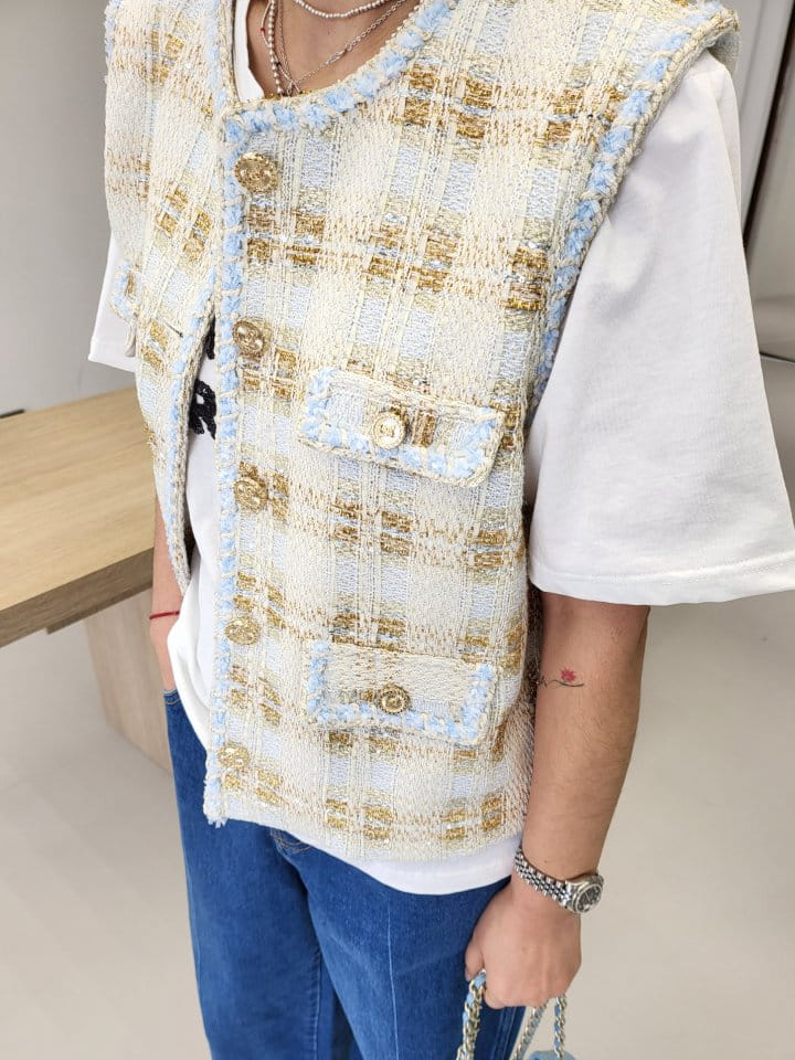 Corner0123 - Korean Women Fashion - #thelittlethings - Tweed Open Vest - 2