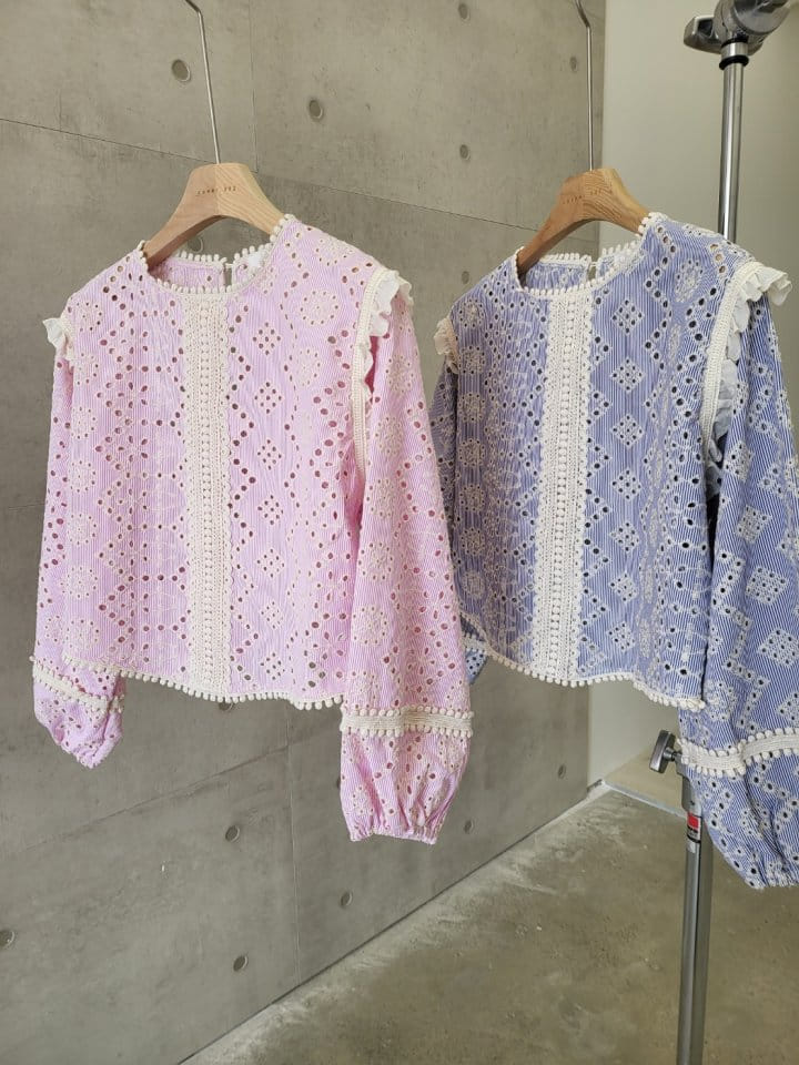 Corner0123 - Korean Women Fashion - #vintageinspired - ST Embroidery Blouse - 6