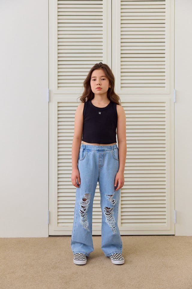 Dore Dore - Korean Children Fashion - #kidzfashiontrend - Dore Embroidery Crop Sleeveless Tee - 10