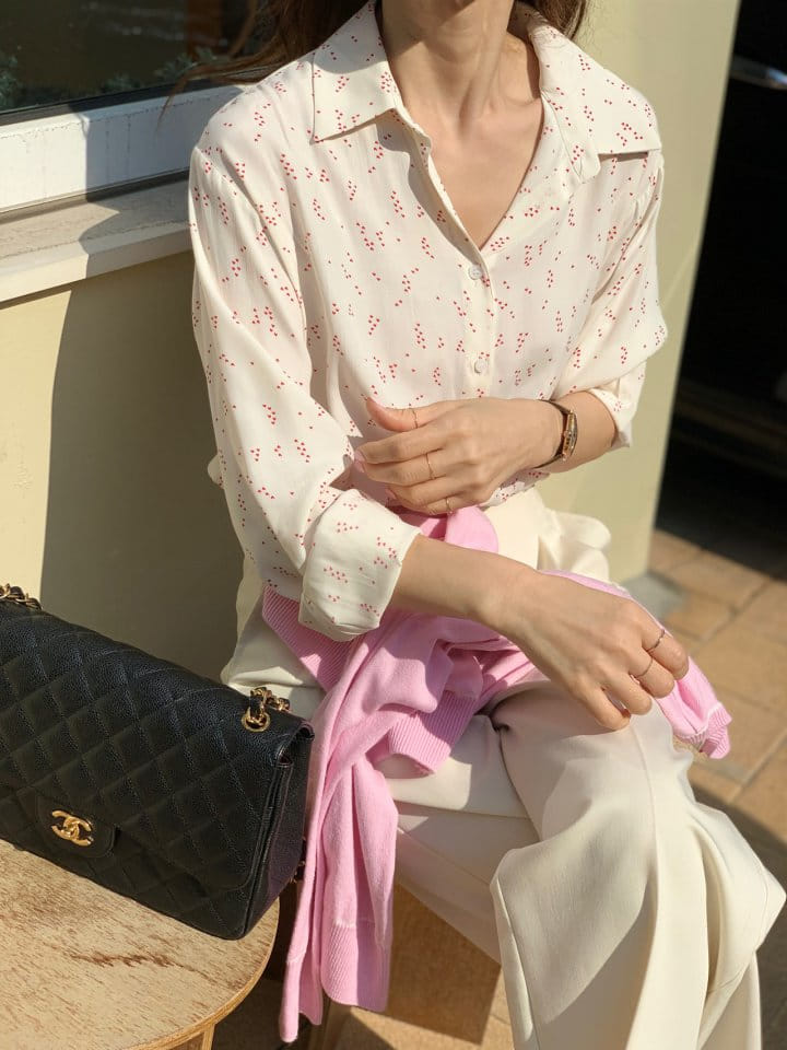 Elmu - Korean Women Fashion - #momslook - Heart Blouse - 2
