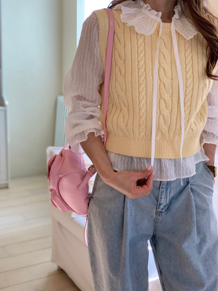 Elmu - Korean Women Fashion - #momslook - Binns Cable Vest - 6