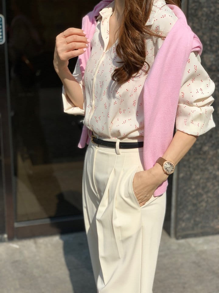 Elmu - Korean Women Fashion - #womensfashion - Heart Blouse - 3
