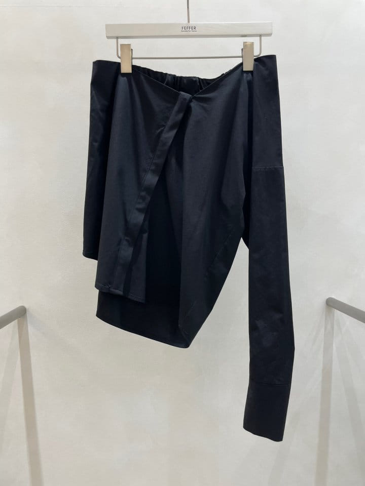 Feffer - Korean Women Fashion - #momslook - Low Blouse - 3