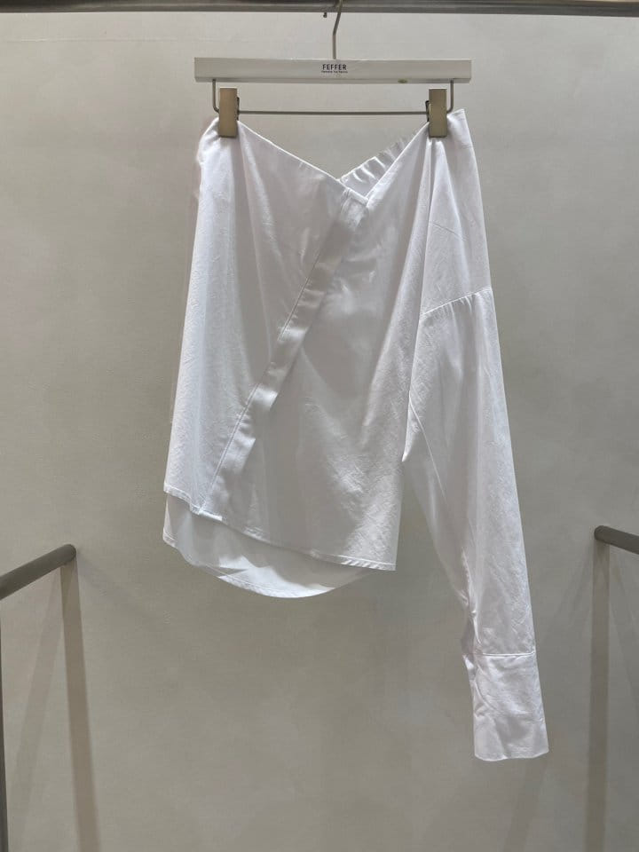 Feffer - Korean Women Fashion - #vintagekidsstyle - Low Blouse - 7