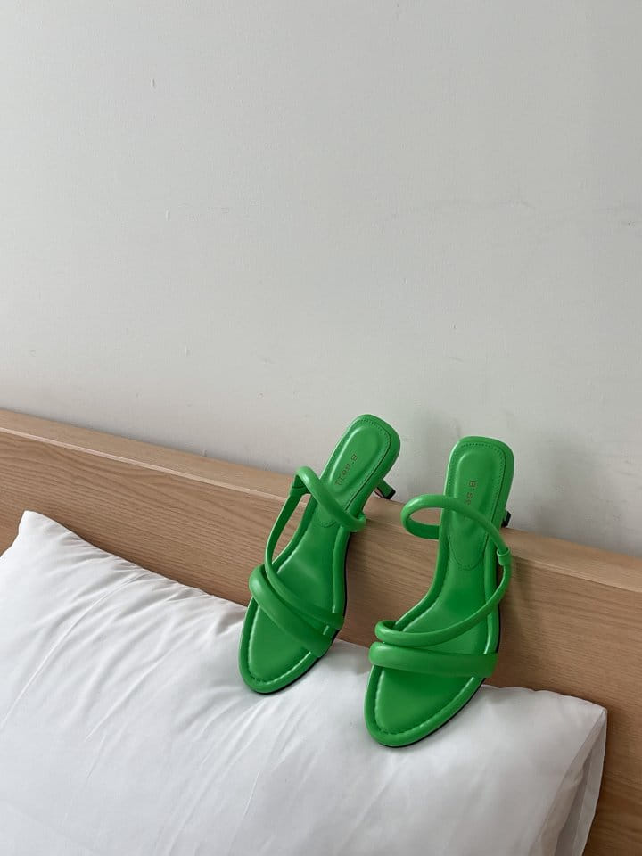 Golden Shoe - Korean Women Fashion - #thelittlethings - 1151 Slipper & Sandals - 5