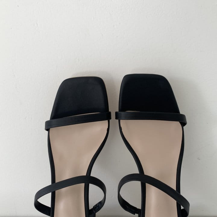 Golden Shoe - Korean Women Fashion - #womensfashion - 2008 Slipper & Sandals - 2