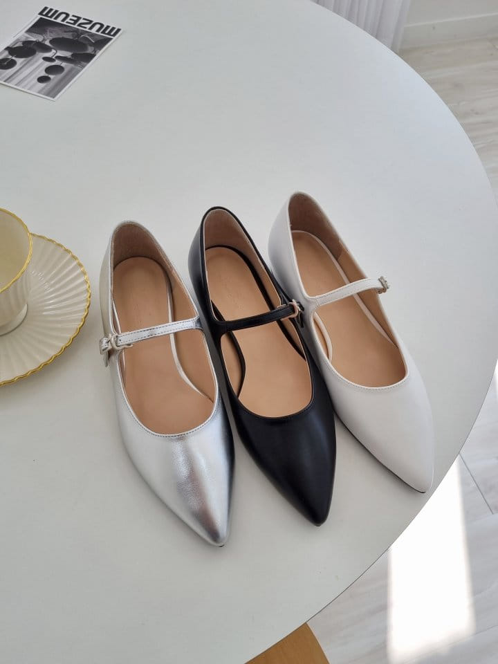 Golden Shoe - Korean Women Fashion - #womensfashion - 202 Flats & Ballerinas - 2