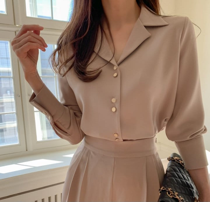 Gratia - Korean Women Fashion - #pursuepretty - Lang V Top Bottom Set