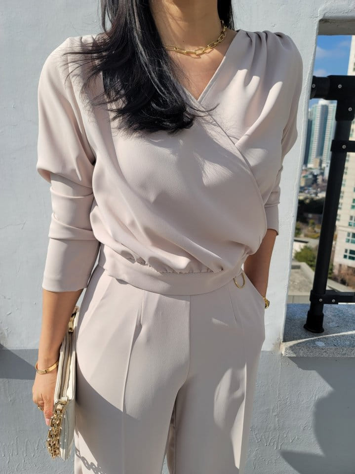 Gratia - Korean Women Fashion - #shopsmall - Charming Blouse - 2
