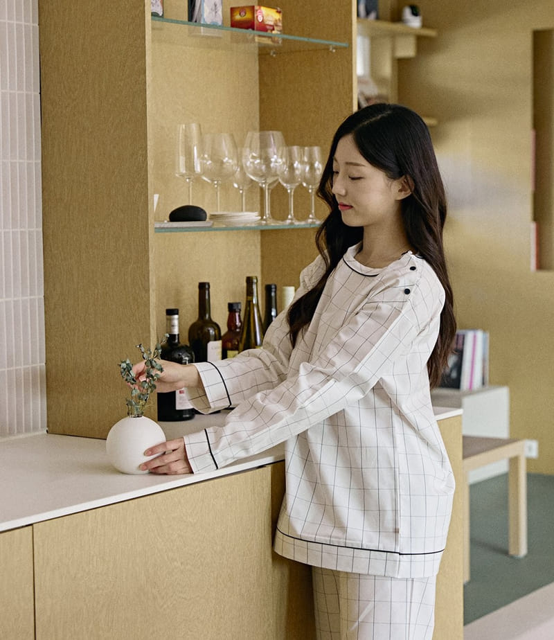 Here I Am - Korean Children Fashion - #stylishchildhood - Mild Check Home Wear With Mom - 4