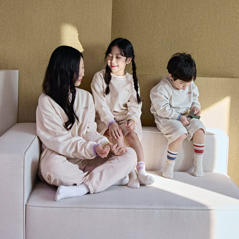 Here I Am - Korean Children Fashion - #fashionkids - Moment Sweatshirt With Adult - 2