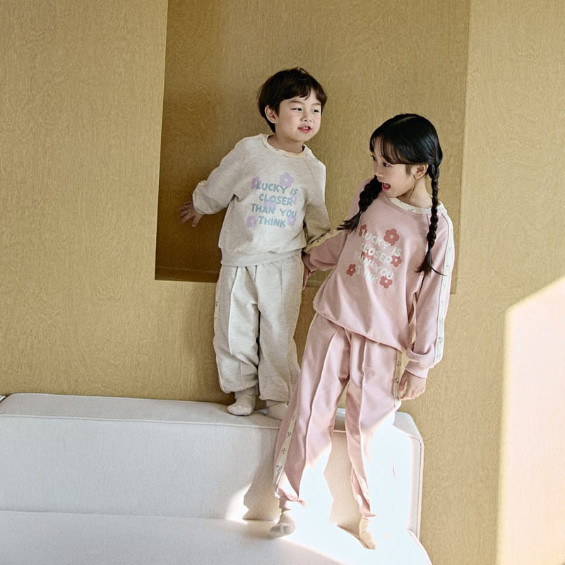 Here I Am - Korean Children Fashion - #todddlerfashion - Flower Lauder Top Bottom Set - 5