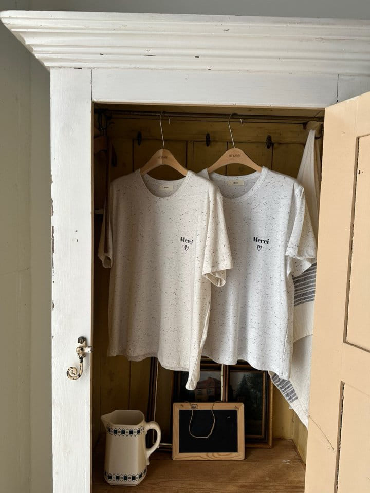Hiyann - Korean Women Fashion - #momslook - Merci Tee - 3