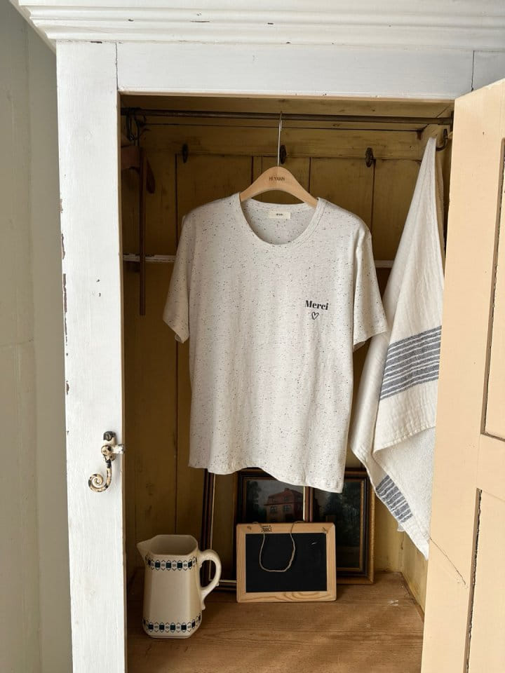 Hiyann - Korean Women Fashion - #momslook - Merci Tee - 4