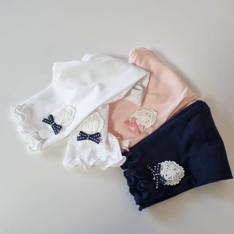 Hug Bebe - Korean Children Fashion - #Kfashion4kids - Motive Ribbon Leggings