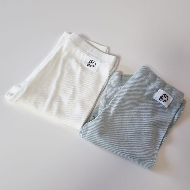 Hug Bebe - Korean Children Fashion - #littlefashionista - Mozzi Rib Leggings