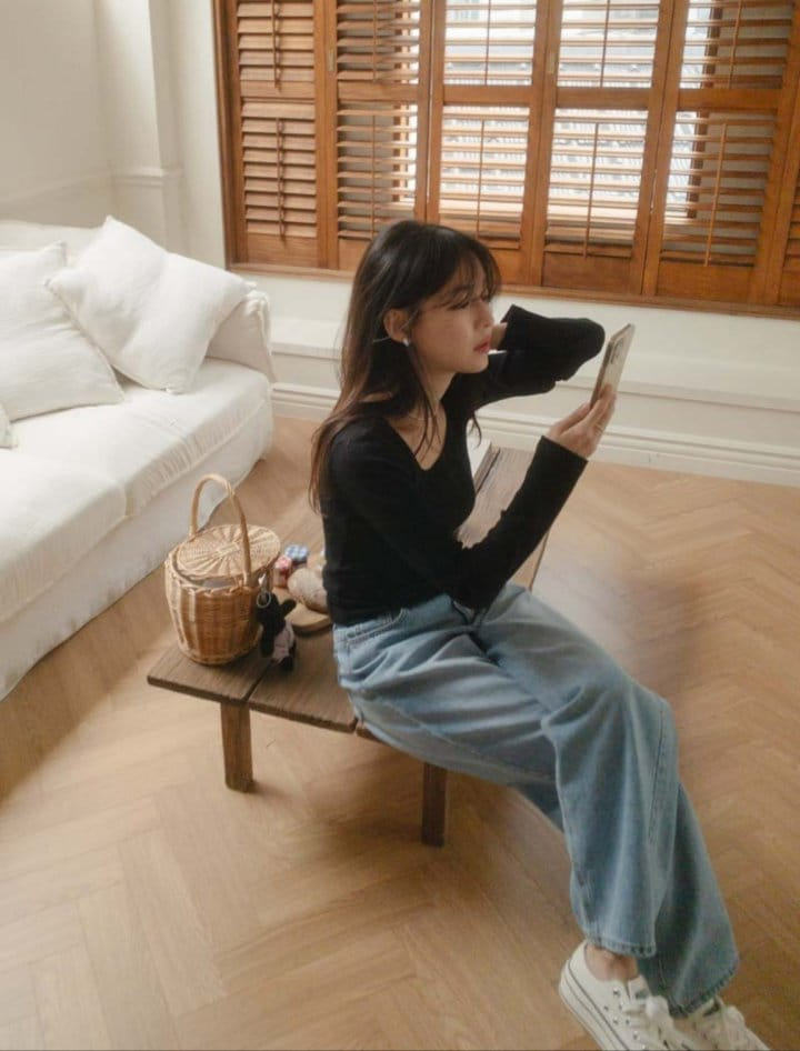 I'm here - Korean Women Fashion - #romanticstyle - 829 Unick Wide Denim Pants - 2