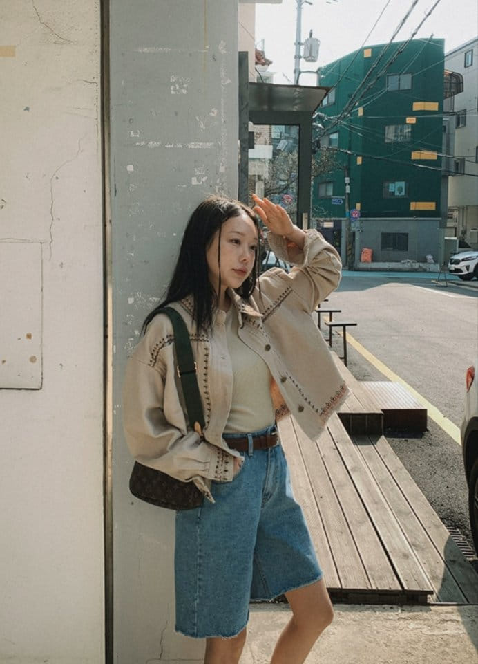 I'm here - Korean Women Fashion - #thatsdarling - 325 Hem Cutting Denim Shorts - 9