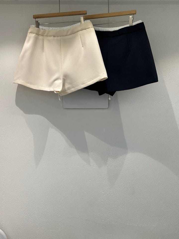 Lowell - Korean Women Fashion - #momslook - Joen Curot Pants - 11