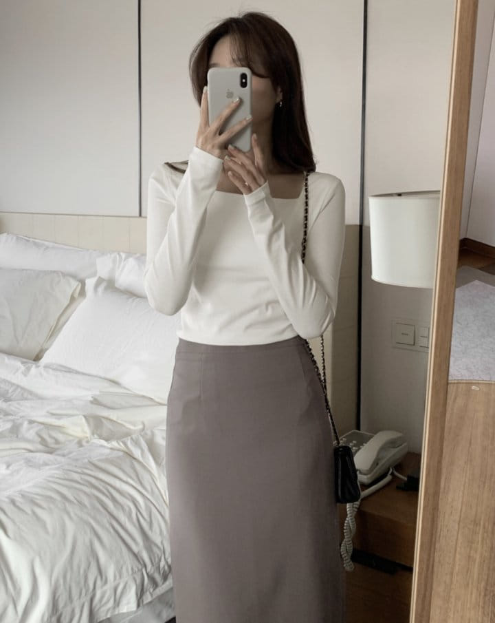 Lowell - Korean Women Fashion - #momslook - More Square Neck Tee - 6