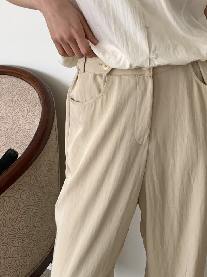 Lowell - Korean Women Fashion - #romanticstyle - Heaven Bizzo Button Pants - 4