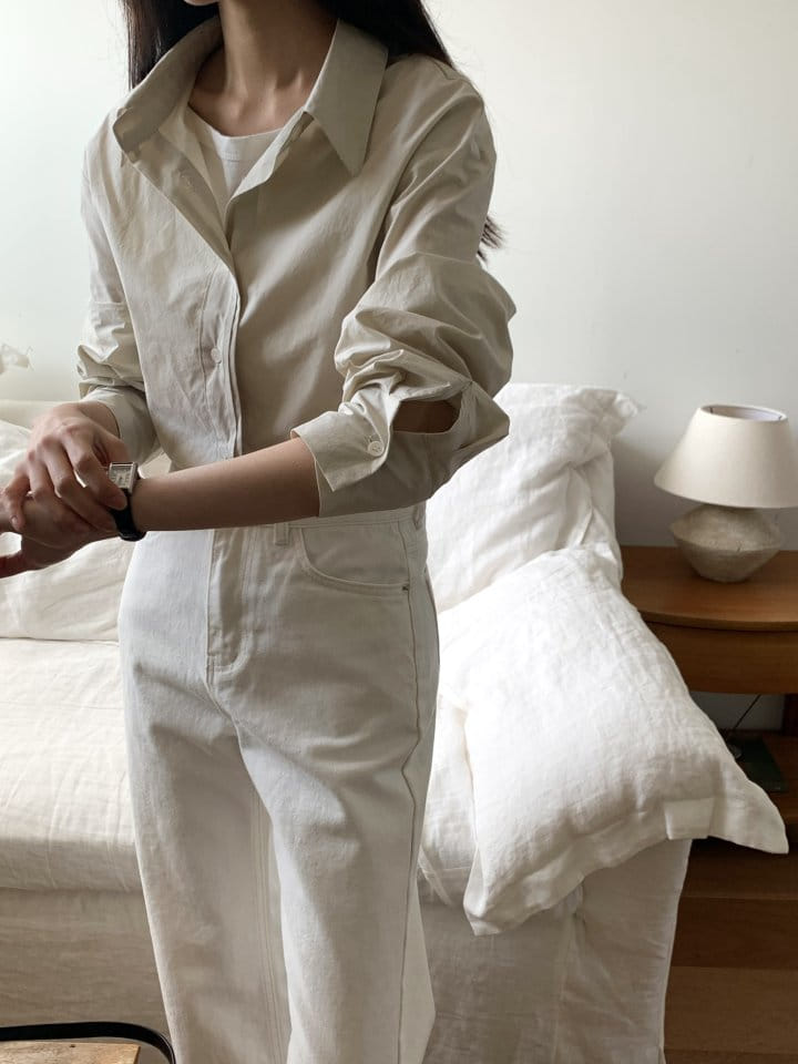 Lowell - Korean Women Fashion - #thelittlethings - Luna Back Slit Shirt - 3