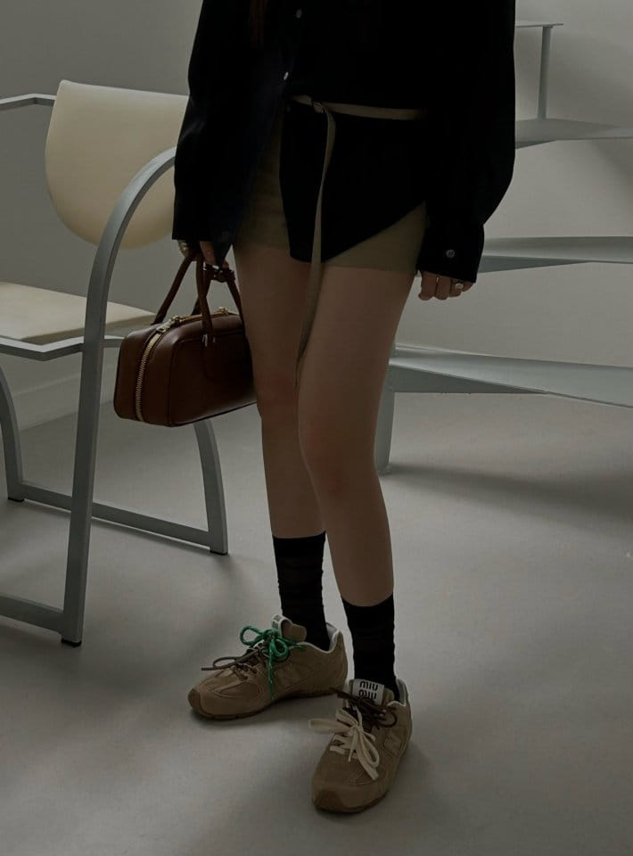 Made - Korean Women Fashion - #restrostyle - Face Short Pants - 5
