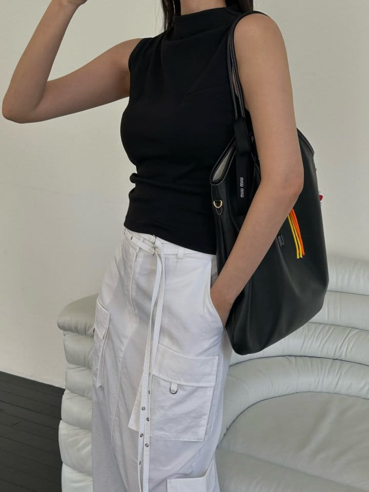 Made - Korean Women Fashion - #romanticstyle - Yello Sleeveless Tee
